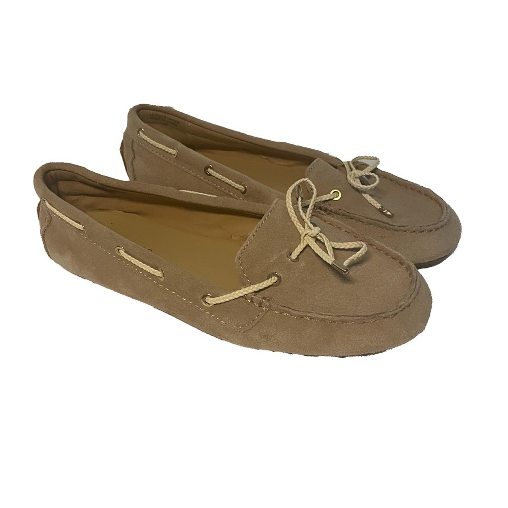 Talbots Beige Suede Moccasin Driving Loafers Size 7.5 Comfort Sole
.